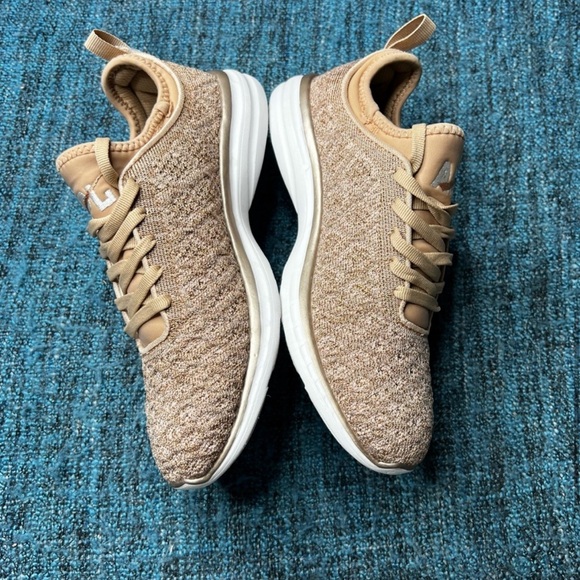 APL Techloom Phantom Sneakers in Rose Gold - Picture 6 of 8